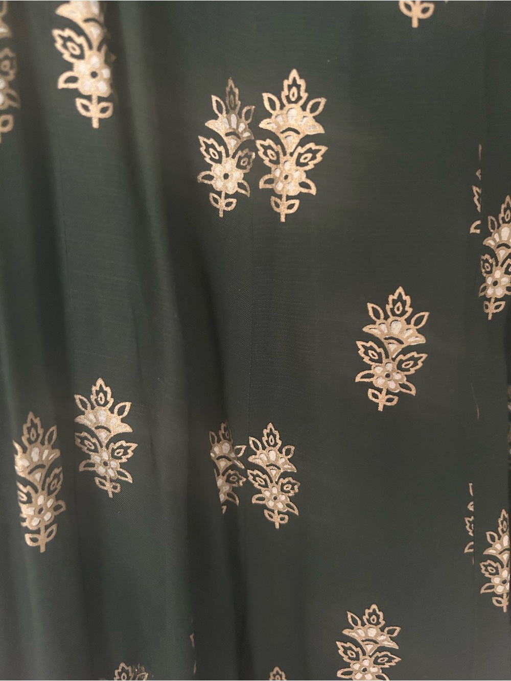 Women’s Black & Gold Long Sleeve Embroidered Dress shalwar kameez - Picture 6 of 7